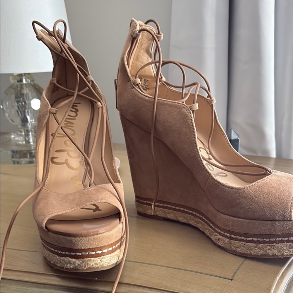 Women's Tan Wedge Sandals